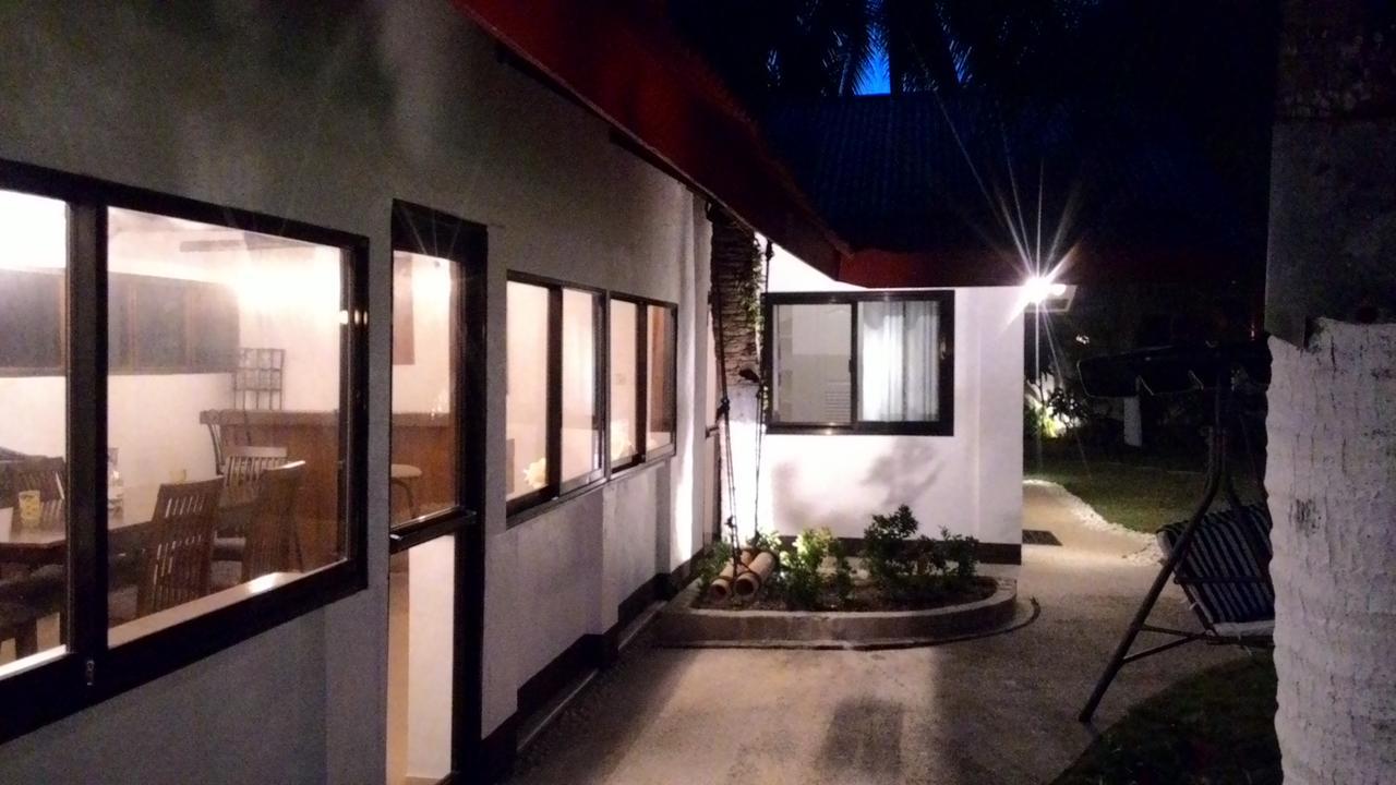 Bamboo Beachhouse Dormitory Garcia Hernandez Esterno foto