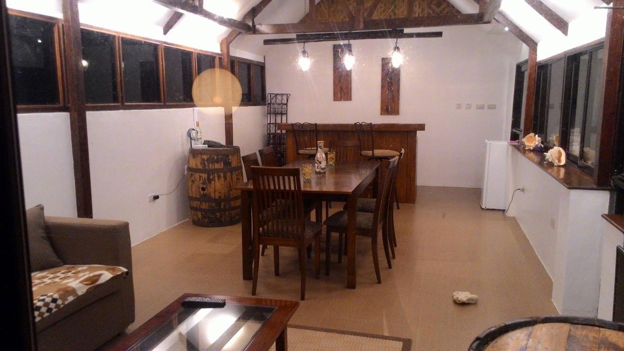 Bamboo Beachhouse Dormitory Garcia Hernandez Esterno foto
