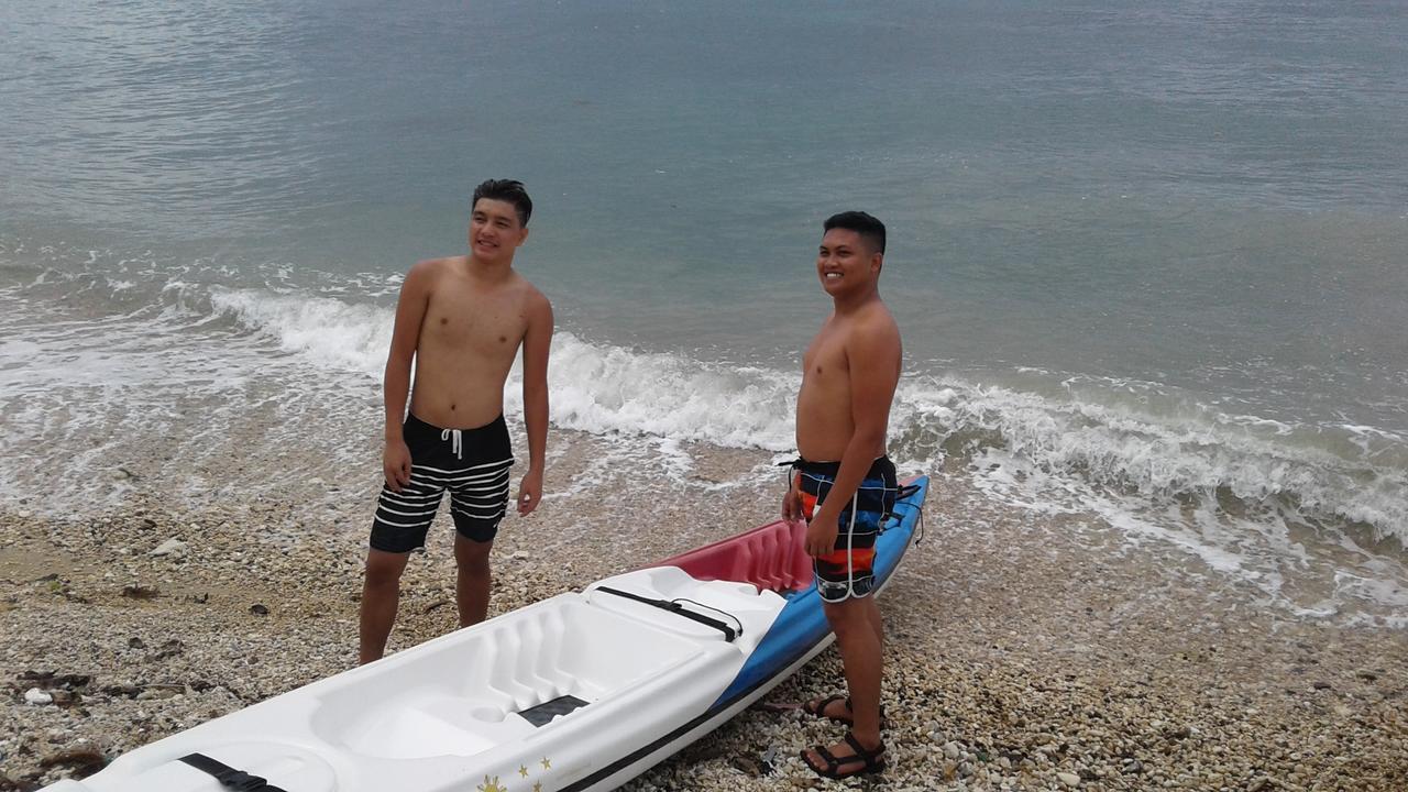 Bamboo Beachhouse Dormitory Garcia Hernandez Esterno foto